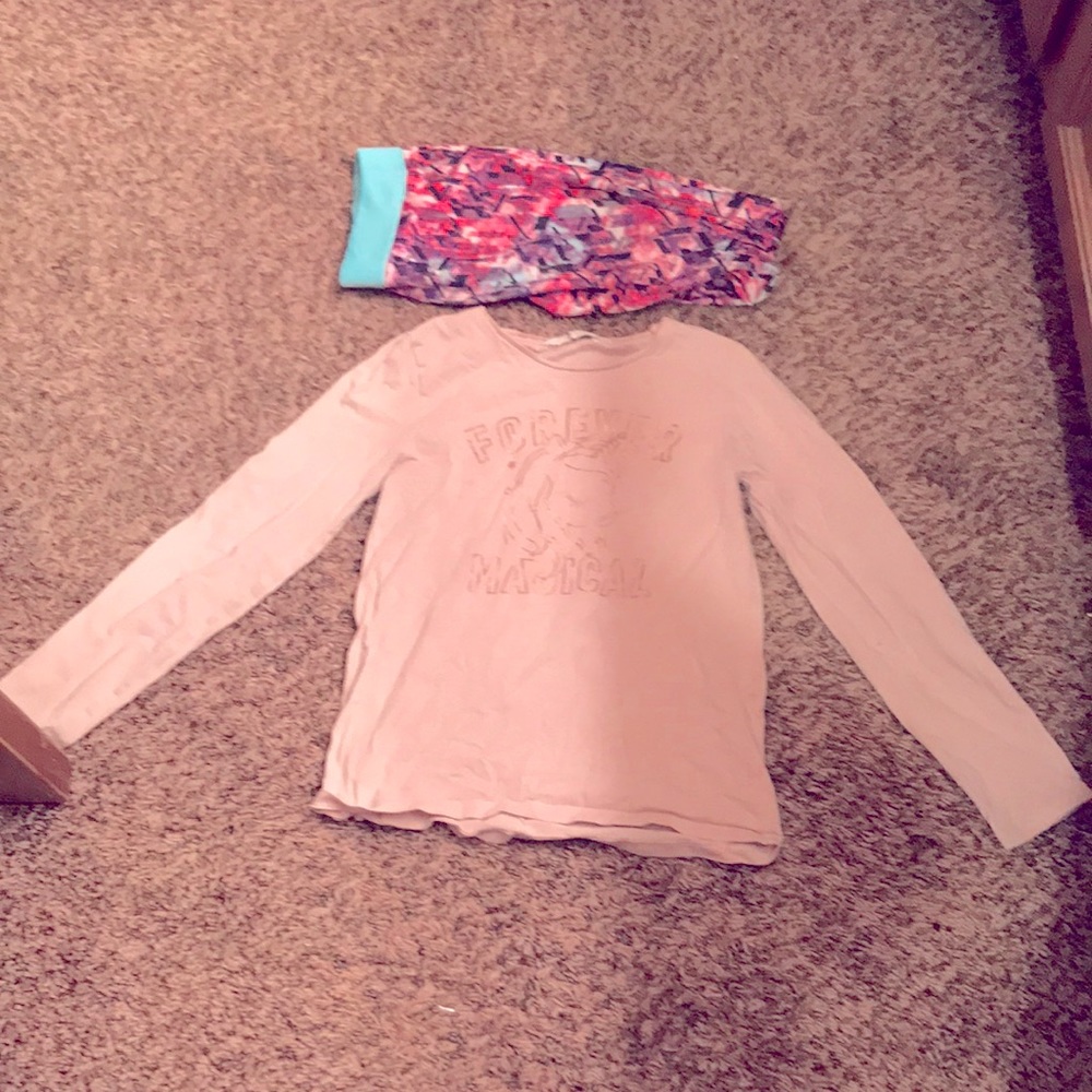 It is cute but it does not fit in me